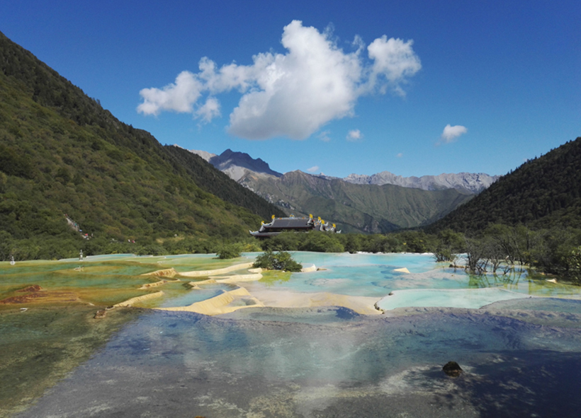 静海区检察院：陈蕊摄影作品《五彩黄龙》